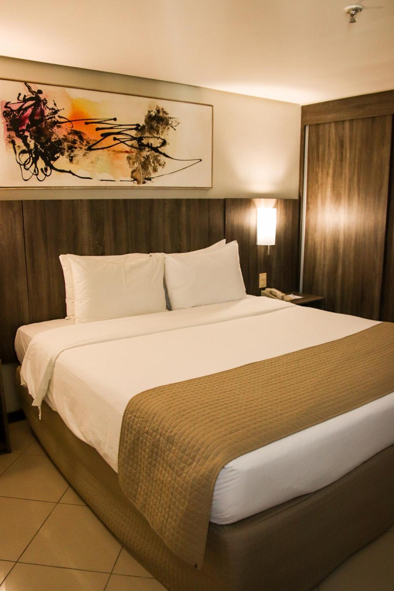 Gr& Mercure